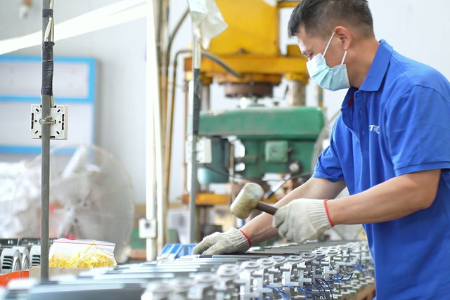 Pool Pump Producing 1